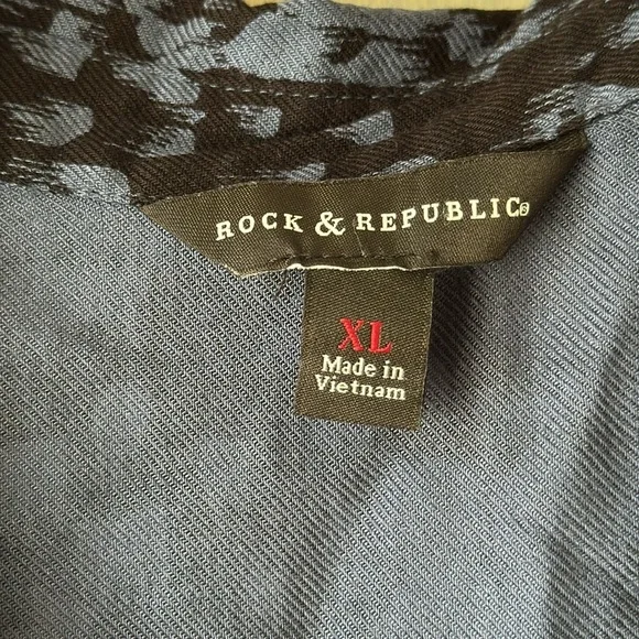 Rock & Republic Blouse Size XL - Picture 3 of 6